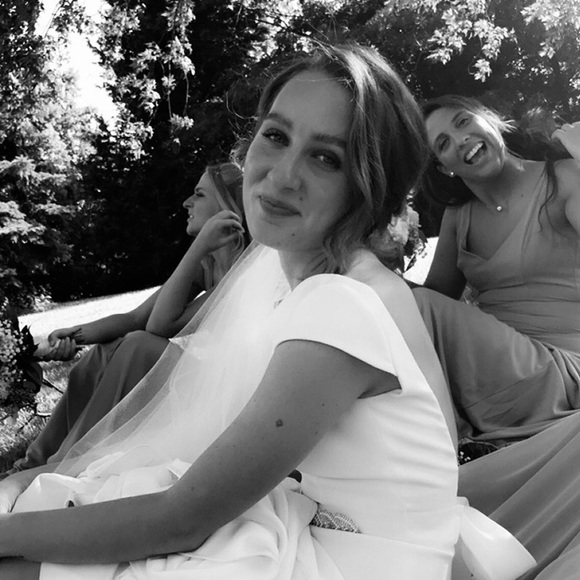 Meet your Posher, Tori - Picture 1 of 1